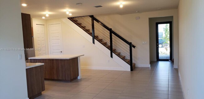 Building Photo - 10452 NW 80th Terrace