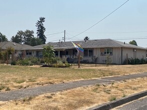 Building Photo - 785-795 W Rose St