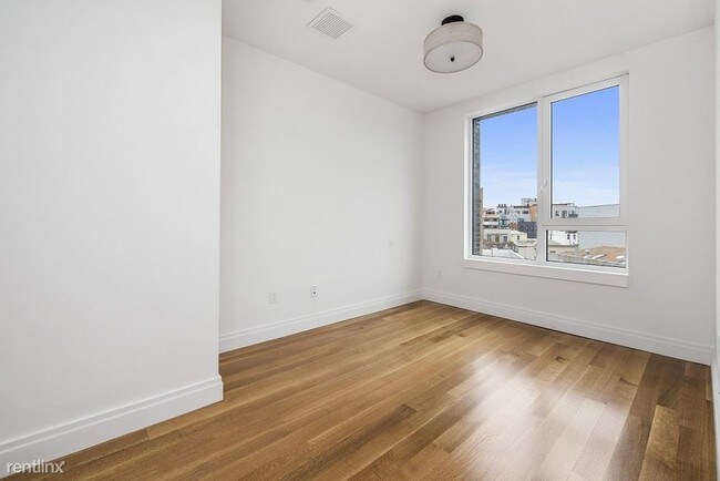 Foto del edificio - 1329 Myrtle Ave