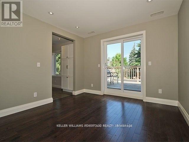 Photo du bâtiment - 62 Nealon Ave