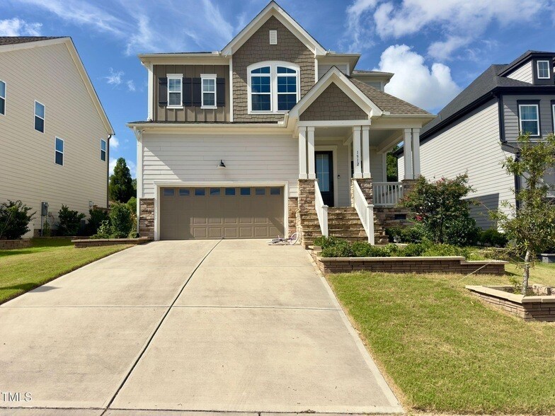 Primary Photo - 1512 Ferntree Ct