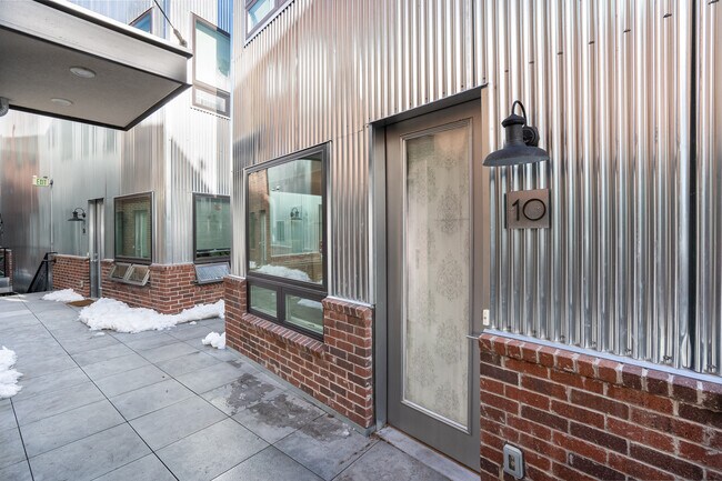 Foto del edificio - 4144 Tennyson St
