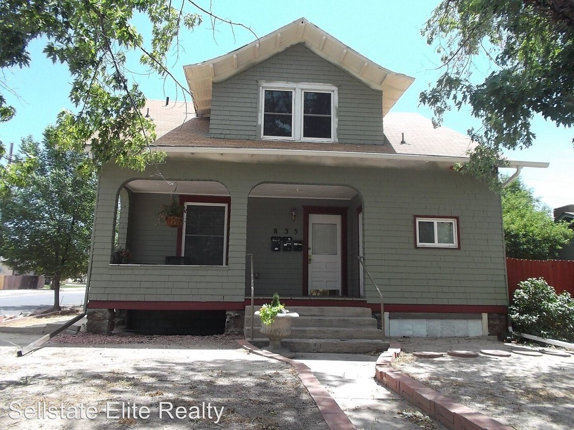 Primary Photo - 835 N Union Blvd
