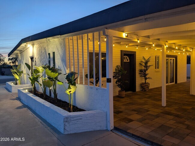 Foto del edificio - 7802 E Kimsey Ln