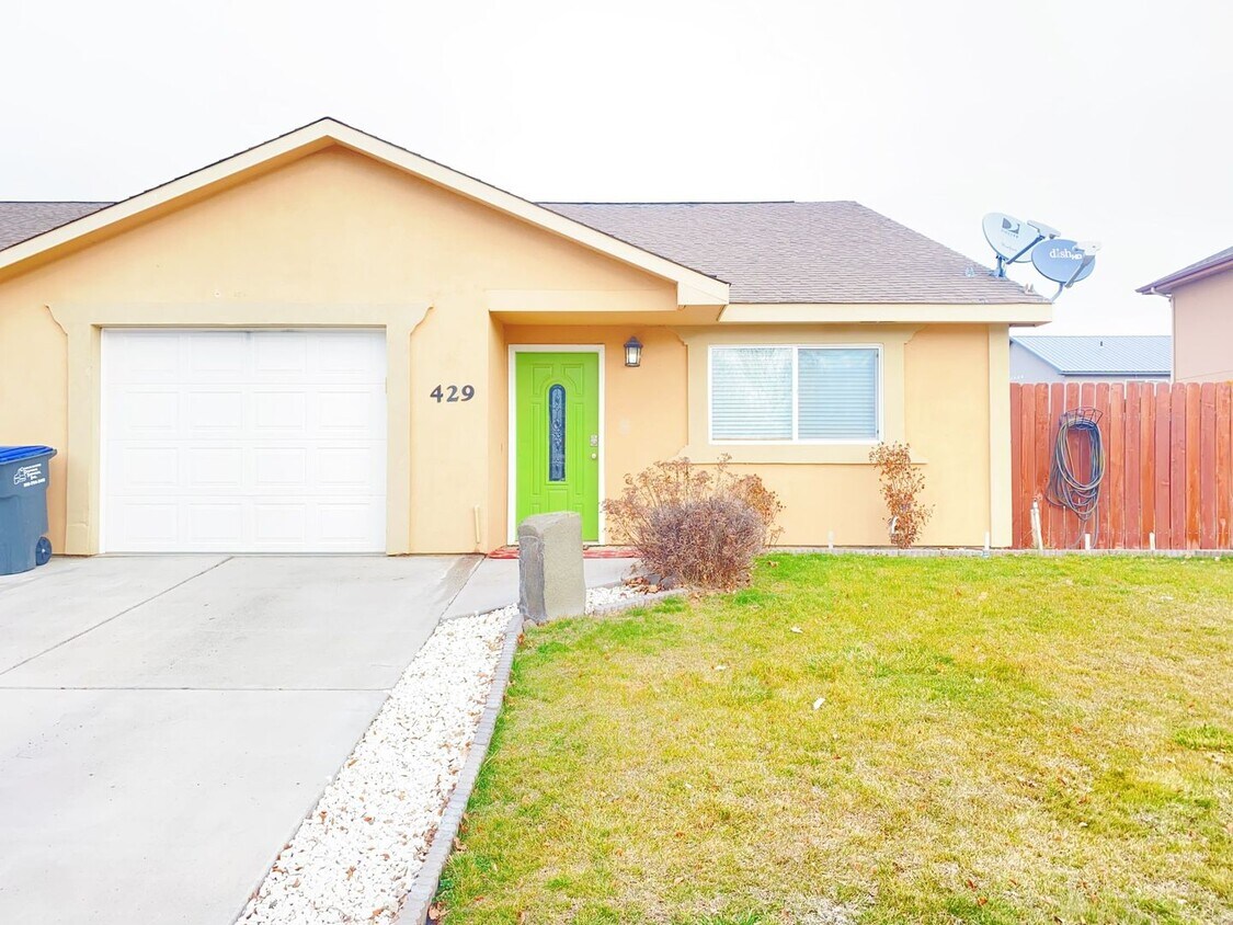 429 E St NE, Quincy, WA 98848 House Rental in Quincy, WA