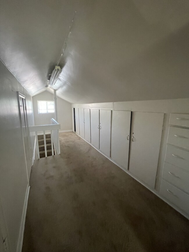 Building Photo - 1307 Garrison St