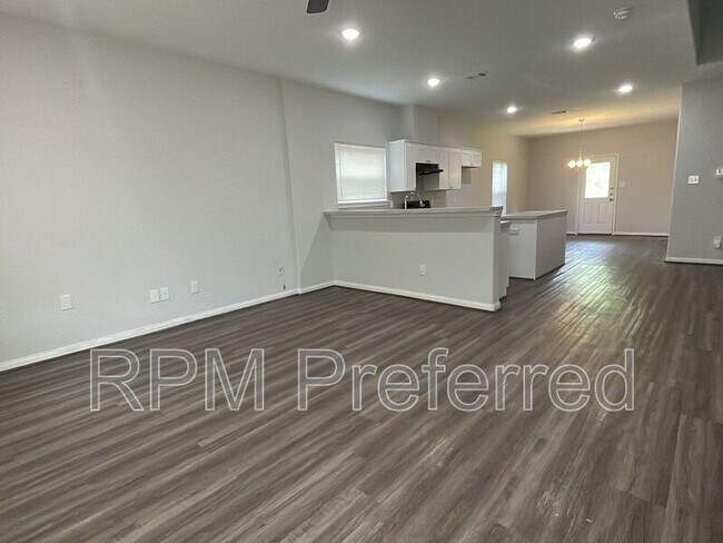 Foto del edificio - 4215 Davenport St