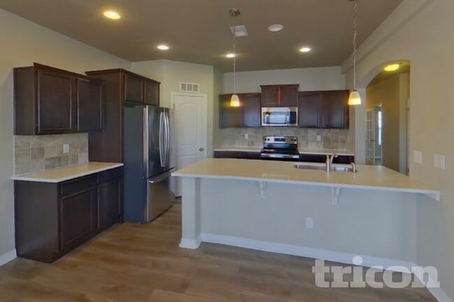 Building Photo - 7282 Thorn Brush Way