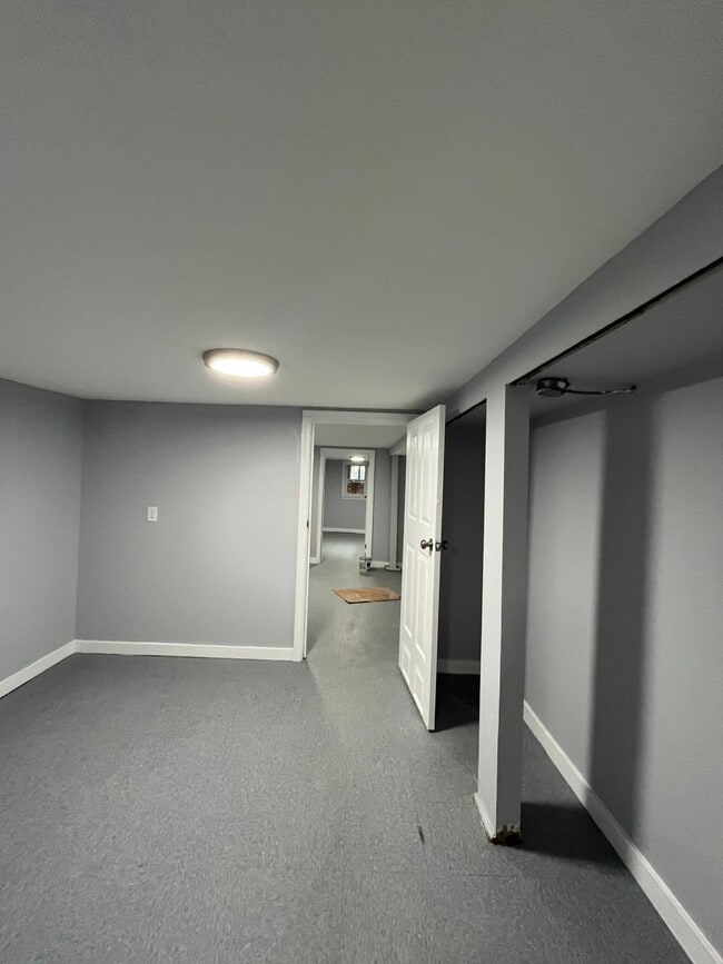 Building Photo - 9 Saint Pauls Ave