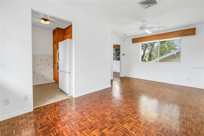 Foto del edificio - 356 14th Ave NE