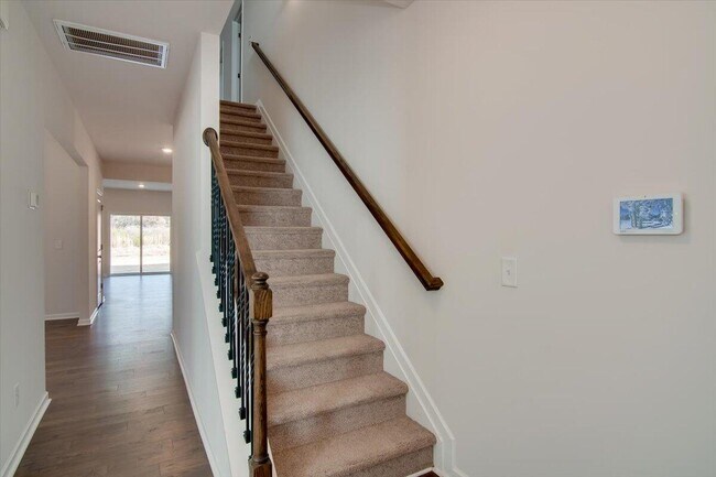 Building Photo - 6242 High Top Ln