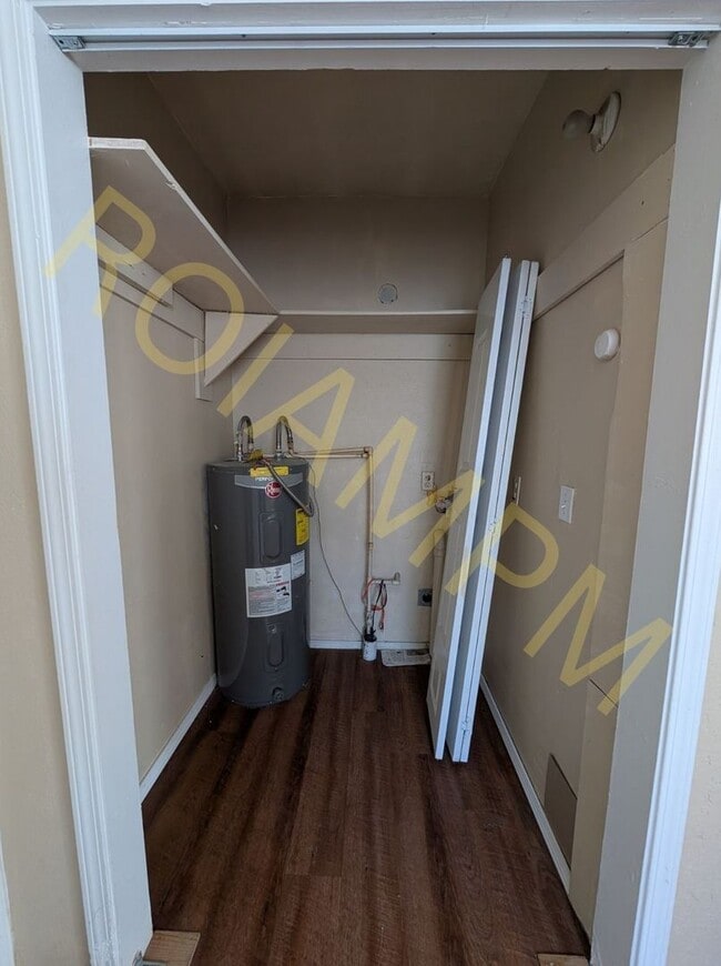 Building Photo - 525 Jefferson St