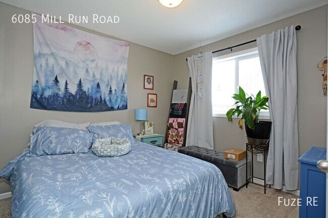 Foto del edificio - 6085 Mill Run Rd