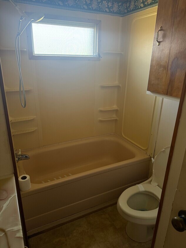 Foto del edificio - 13136 Denham Rd