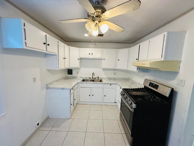 Foto del edificio - 3014 Vassallo Ave