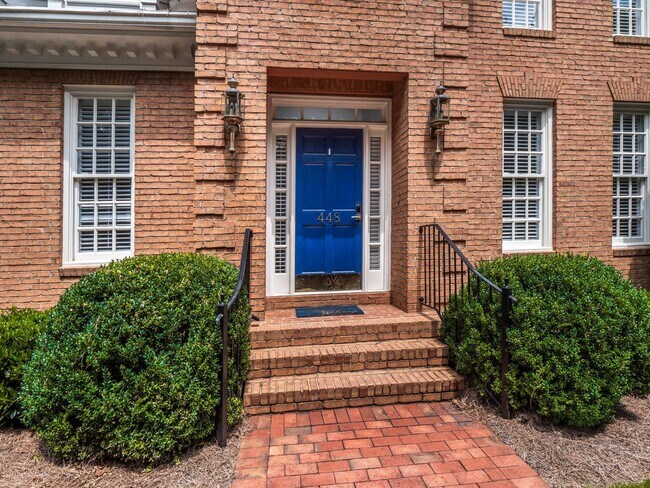 Foto del edificio - 448 Ivy Park Ln NE