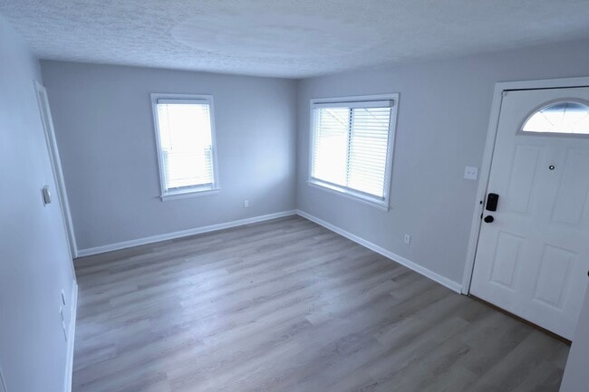 Foto del edificio - 843 Davies Ave