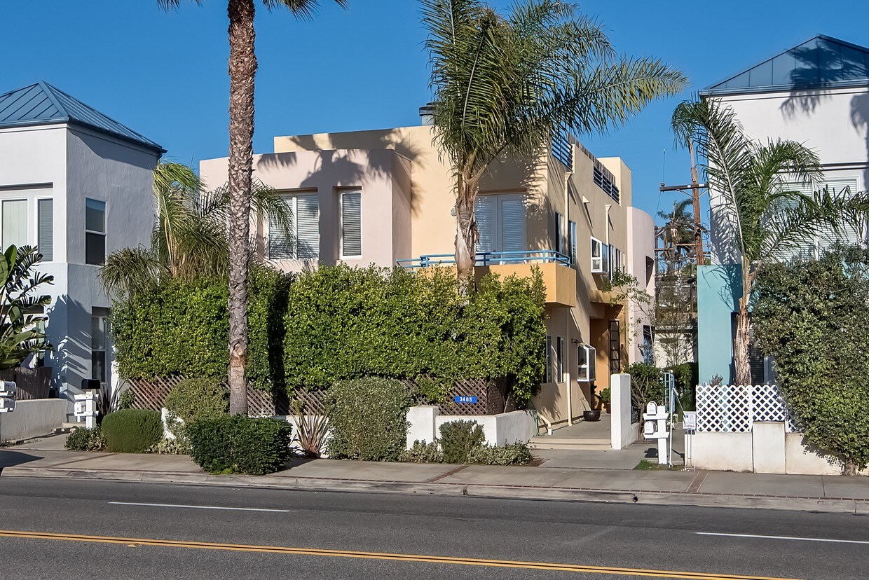 Primary Photo - 3405 S El Camino Real