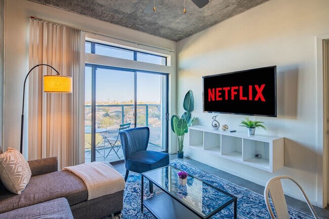 Foto del edificio - 333 E Roosevelt St