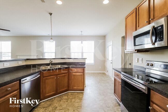 Foto del edificio - 1400 Chimney Ridge Dr