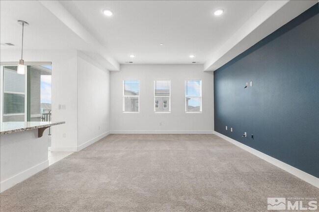 Foto del edificio - 3630 Flare Ln