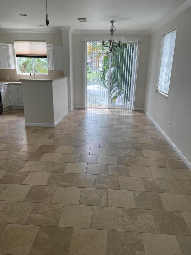 Foto del edificio - 3057 Laurel Ridge Cir