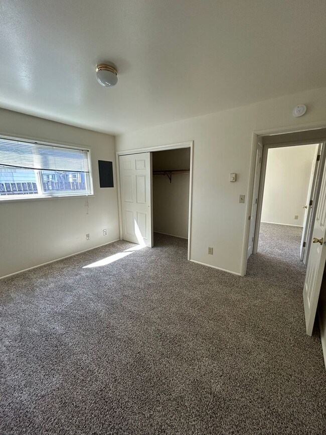 Foto del edificio - (964) 2 Bedroom / 1 Bathroom