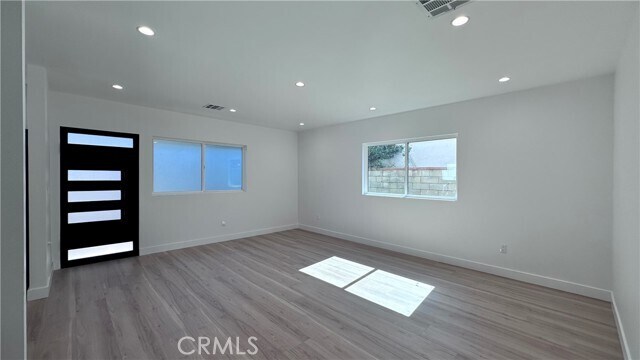 Foto del edificio - 2135 N Brighton St #102