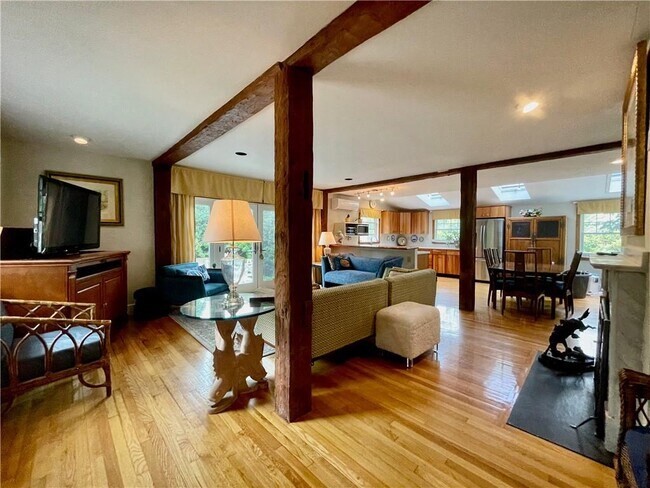 Building Photo - 162 Rhode Island Ave