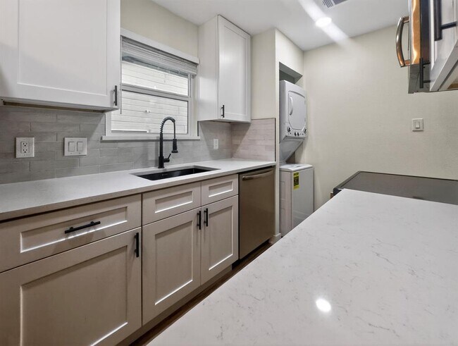 Foto del edificio - 3432 Willowrun Dr