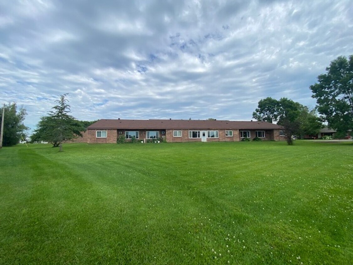 Foto del edificio - 1022 Comstock Dr