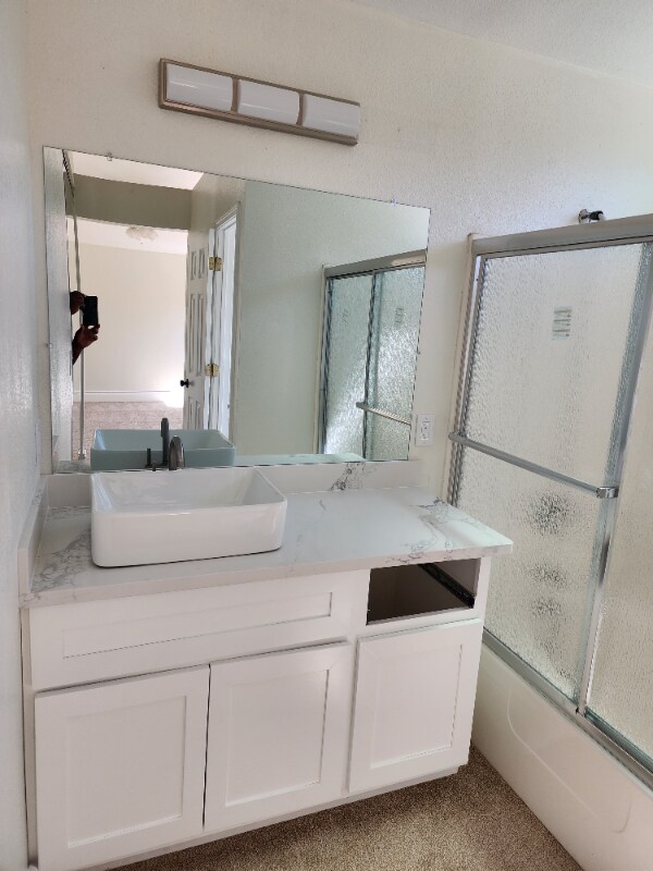 Foto principal - 6141 Starling Dr