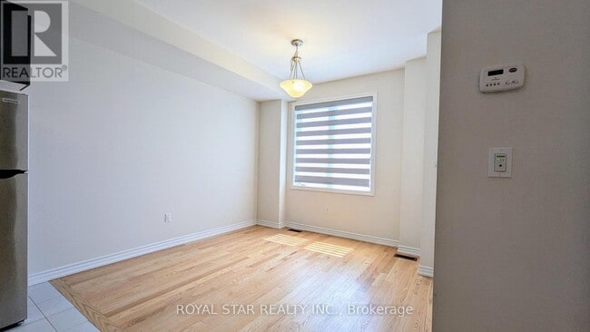 Building Photo - 22 Vestry Wy