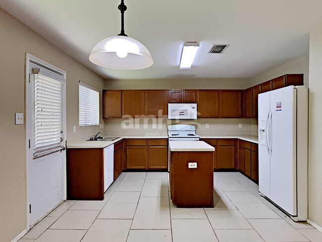 Building Photo - 5906 Barton Holw