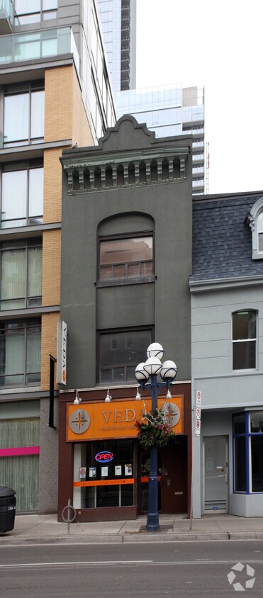 Photo principale - 874 Yonge St