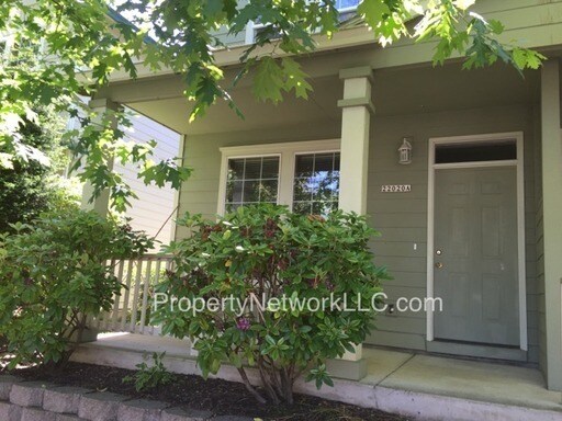 Foto principal - Fairview Village 2 Bedroom Town House