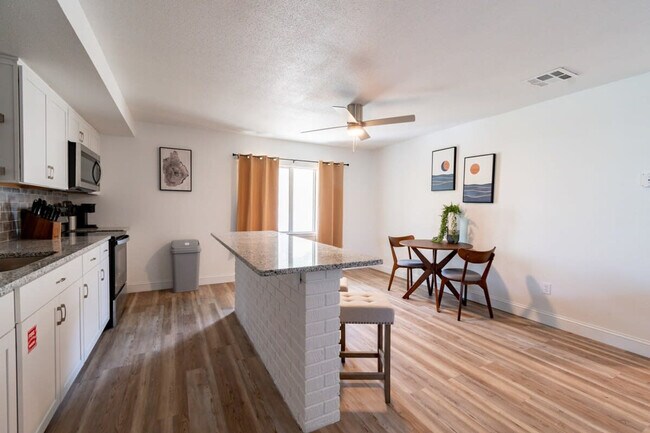 Foto del edificio - 505 Fillmore Ave