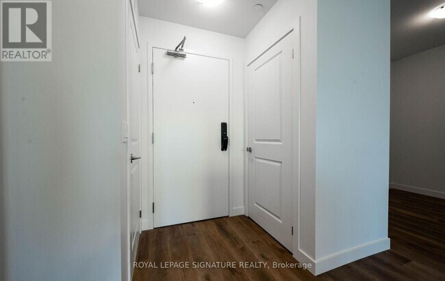 Photo du bâtiment - 461 Green Rd