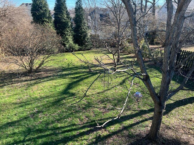 Foto del edificio - 2580 Millbrook Dr