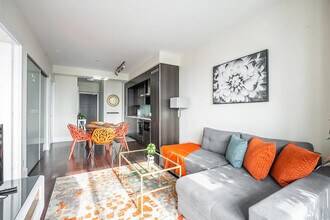 Building Photo - 300 Front St W