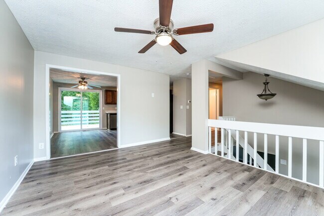 Foto del edificio - 1374 Muirfield Dr