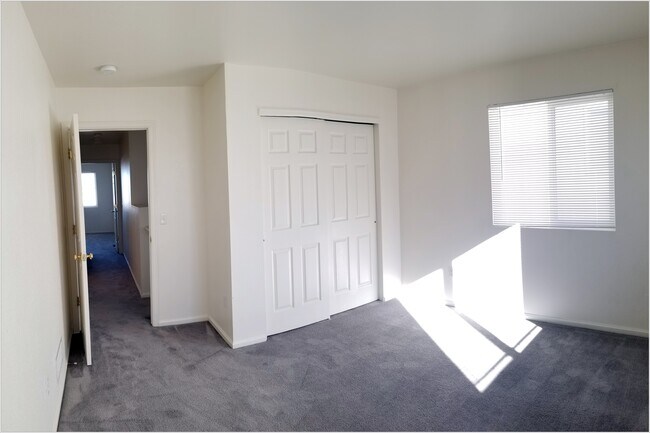 2nd Bedroom - 717 W 3rd St