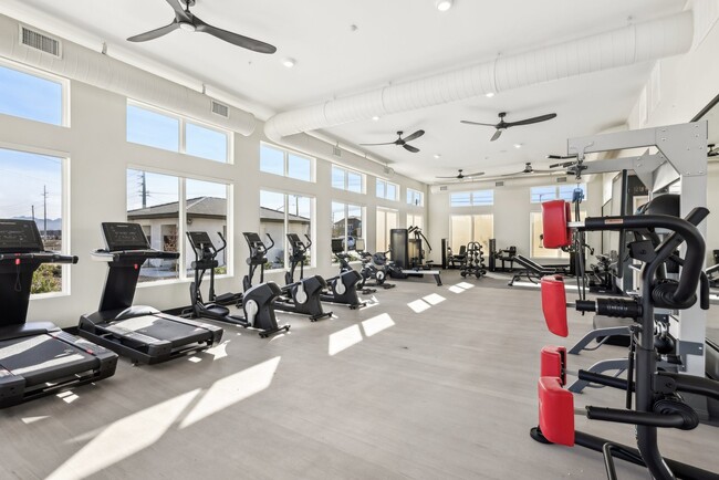 Building Photo - Parq on Boulder