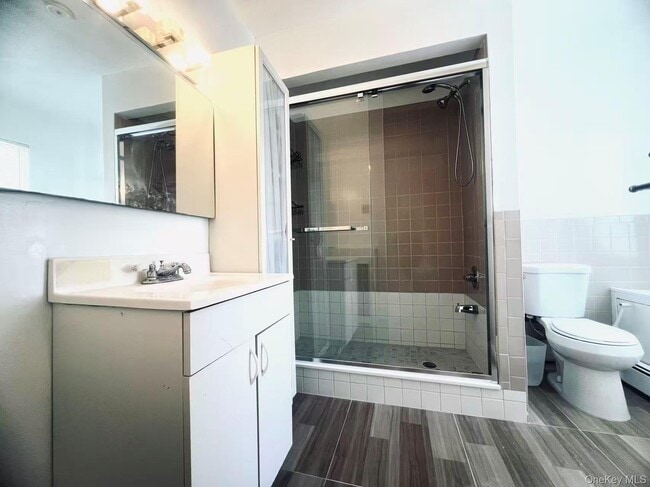 Foto del edificio - 16 E John St