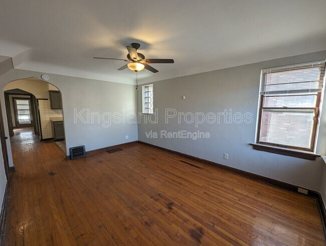 Foto del edificio - 3910 Chippewa St