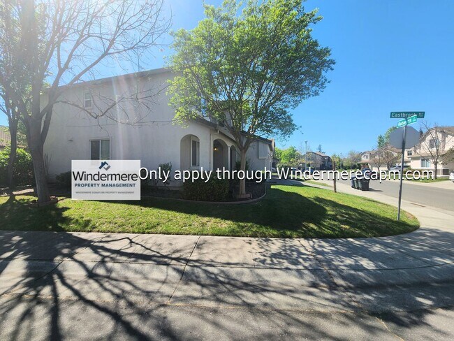 Foto del edificio - Gorgeous Home in Natomas!