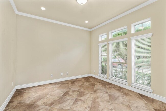Foto del edificio - 3526 Urban Woods Trail