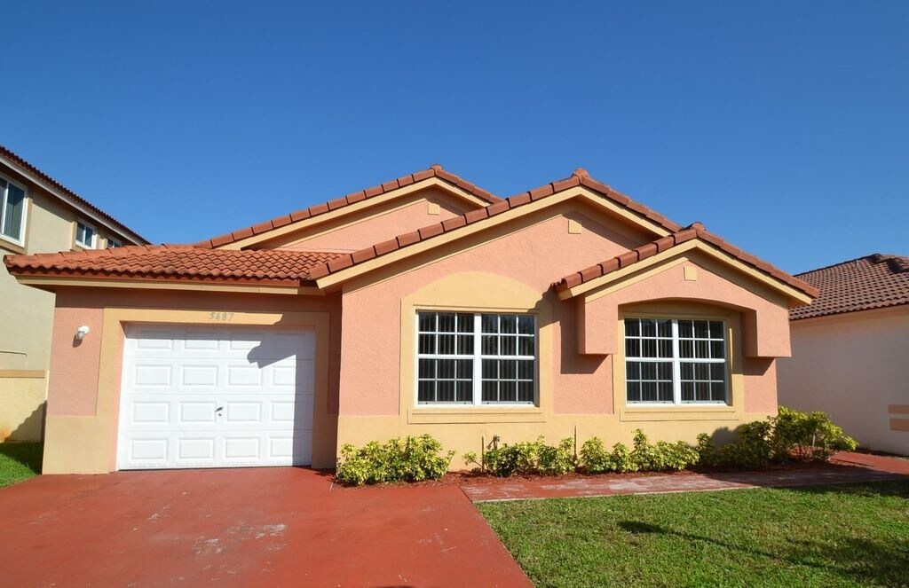 5487 NW 186th St, Miami Gardens, FL 33055 House Rental in Miami