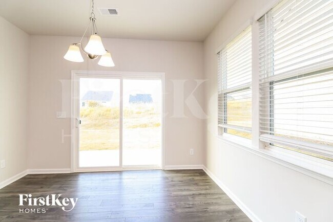 Building Photo - 618 Goldburn Wy