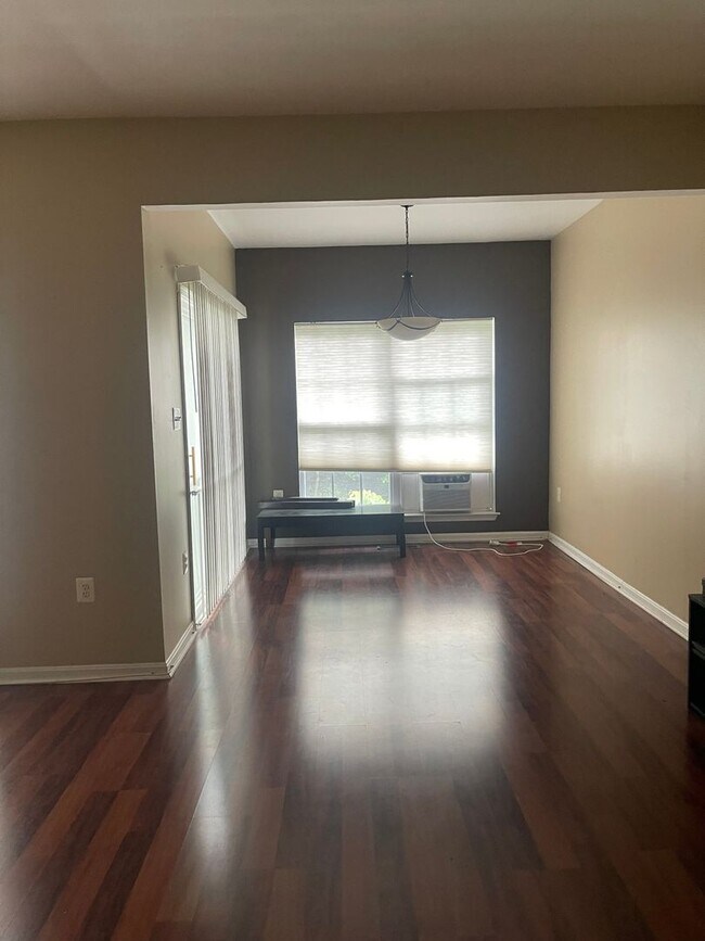 Foto del edificio - Charming 4BR Townhouse in Waldorf